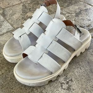 Soft gray and white chunky European summer sandals. All leather!